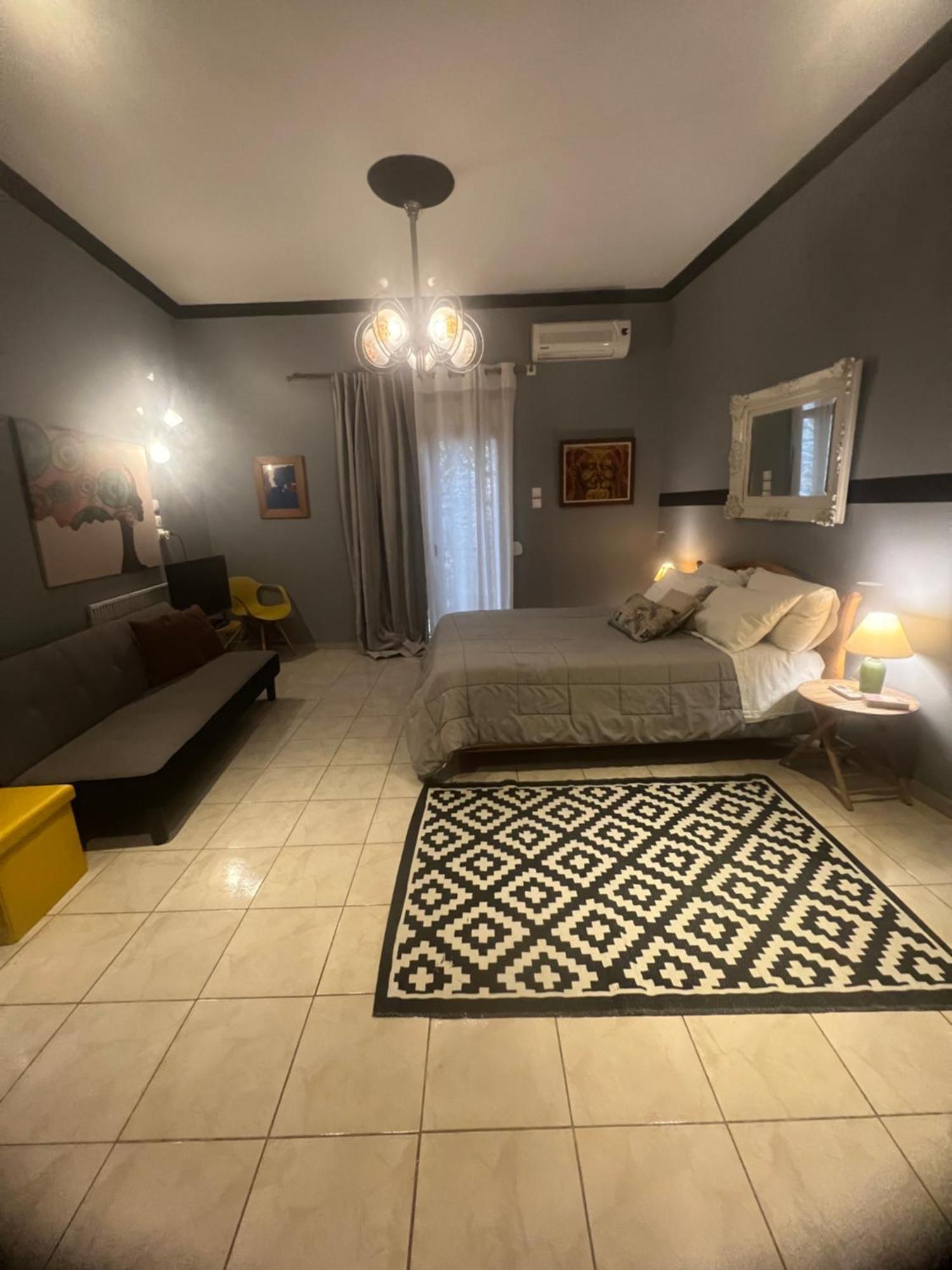 Lamda Vintage Appartment เอเธนส์ ภายนอก รูปภาพ